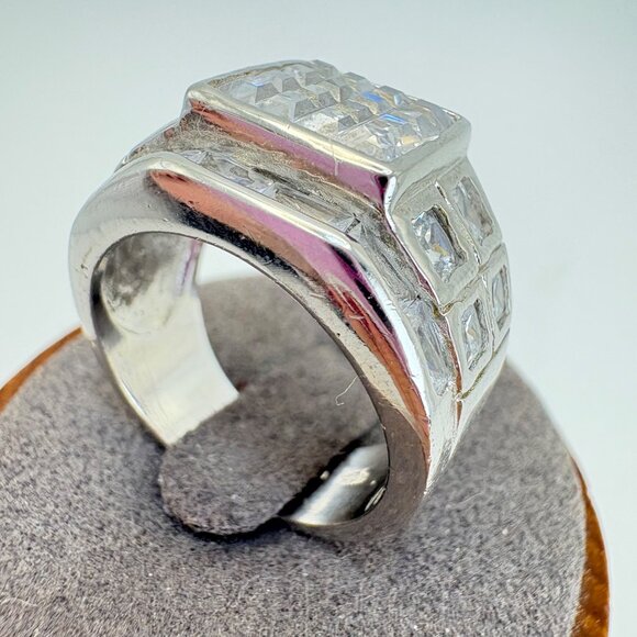VTG Sterling Silver 925 Cubic Zirconia Tapered Band Statement Ring Size 8.75 - Picture 2 of 11